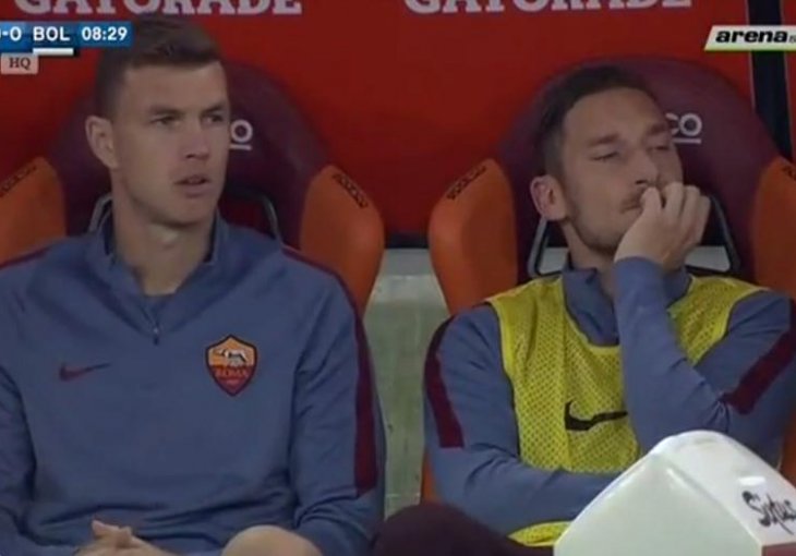 Ovako su sa klupe Džeko i Totti pratili susret protiv Bologne