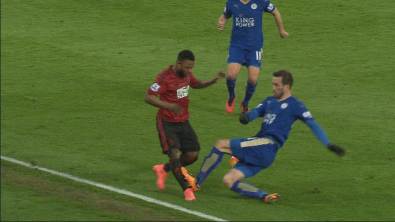 christian-fuchs-stephane-sessegnon-ref-watch-3425414