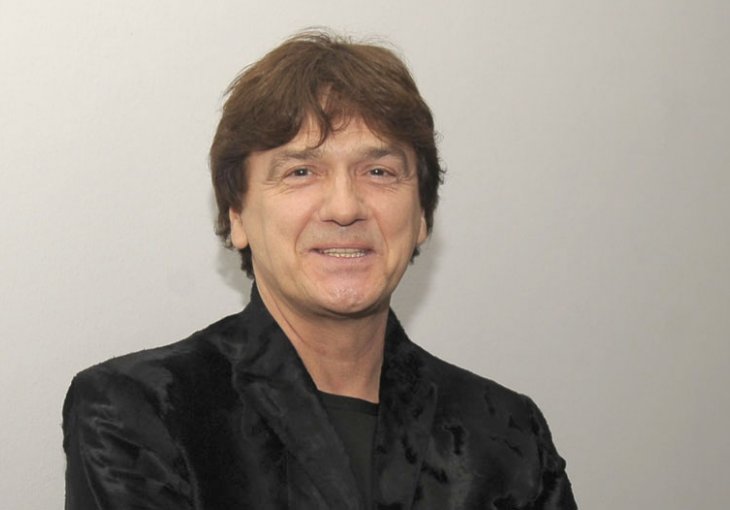 Nije zaboravio svog Želju: Zdravko Čolić uplatio 15 stolica za evropsku Grbavicu