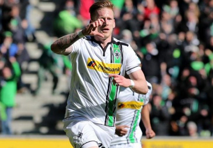 Gladbach sigurnim trijumfom ostao u trci za četvrto mjesto