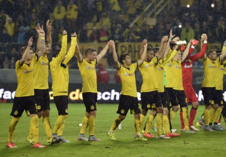 Dortmund gubi Henrikha Mkhitaryana