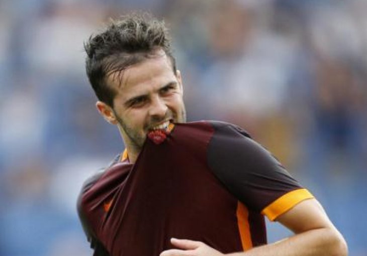Pjanić je trenutno bliži Bayernu i Barceloni nego Juventusu