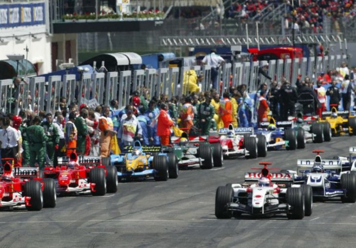 Na današnji dan 2004.: Schumi nastavlja pobjednički niz