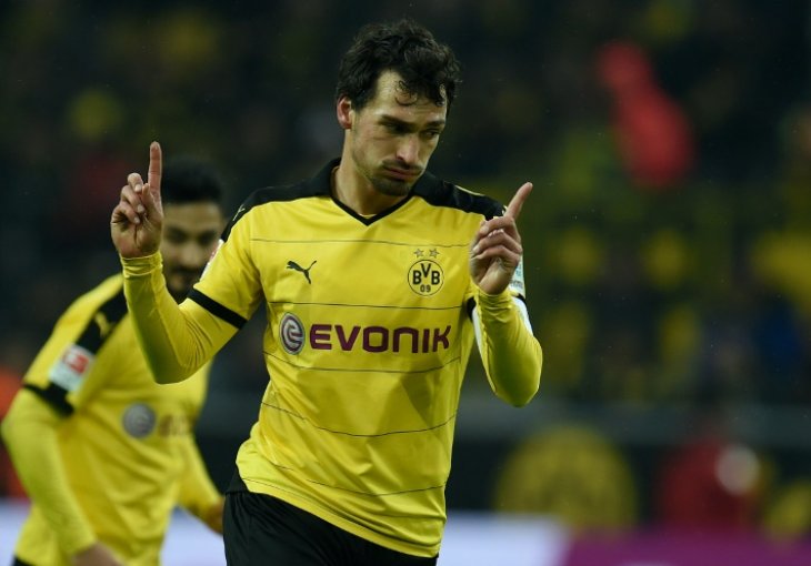 Hummels: 