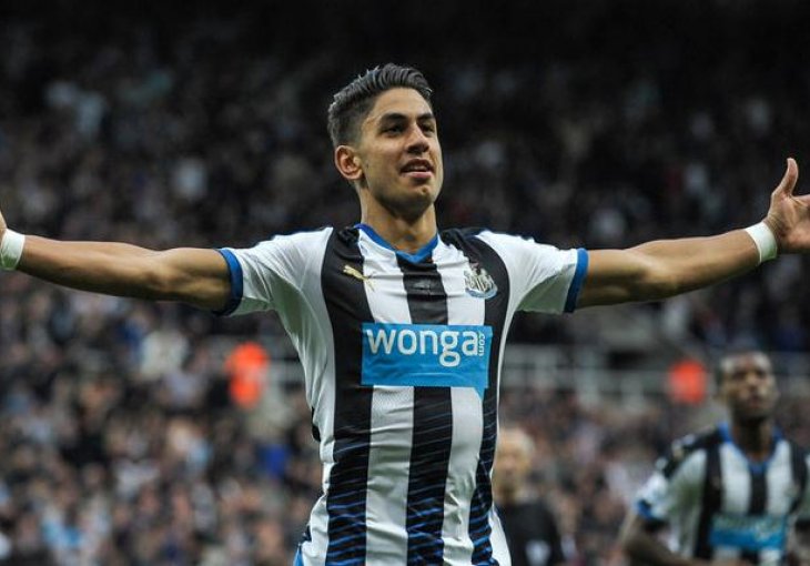 Barcelona želi dovesti napadača Newcastlea