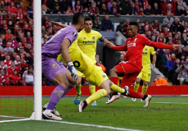 Anfield u transu: Liverpool vodi od samog početka susreta