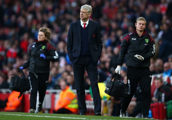 Wenger: Bilo je bolno gledati kako Leicester osvaja titulu
