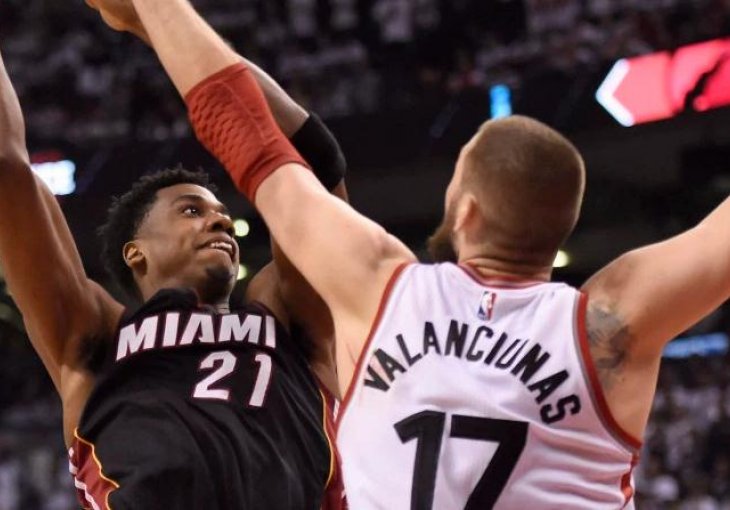 Heat bez Whitesidea, Raptorsi bez Valanciunasa