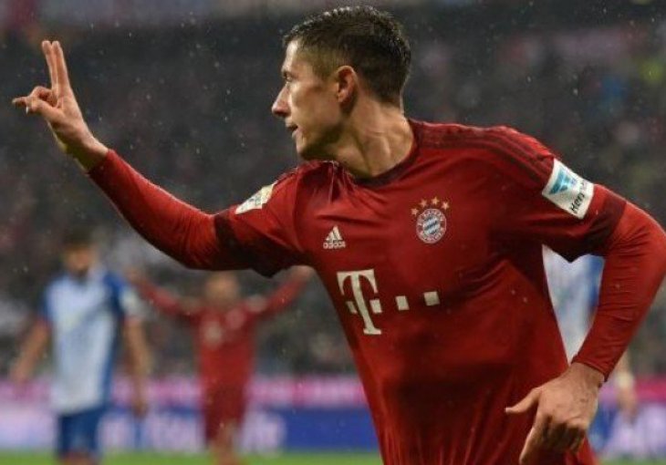 PUKLA LJUBAV Lewandowski razljutio čelnike Bayerna, na redu je iznenađujući transfer?!