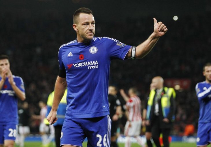 Terry čestitao titulu Ranieriju, pa uvrijedio sve navijače Tottenhama