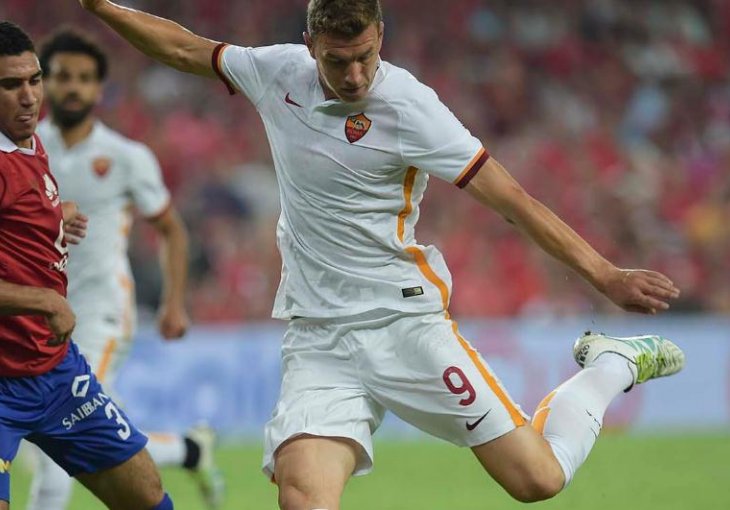Roma poražena od Al Ahlyja: Džeko strijelac, Pjanić fenomenalno asistirao