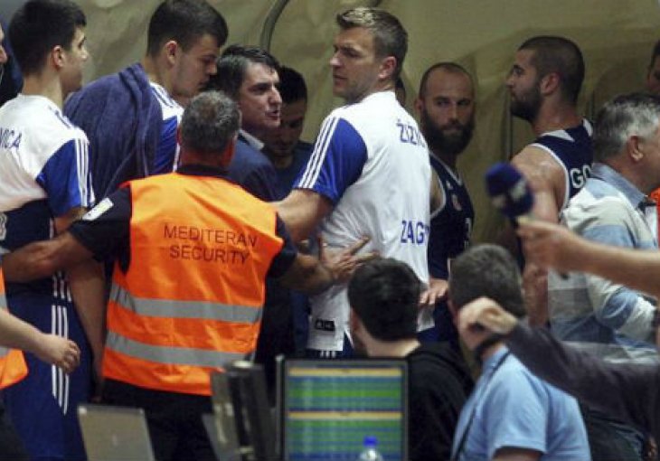 Selektor BiH bijesan: 'Zar vi ovo nazivate navijanjem!? Ma jebl** vas ovakva publika'
