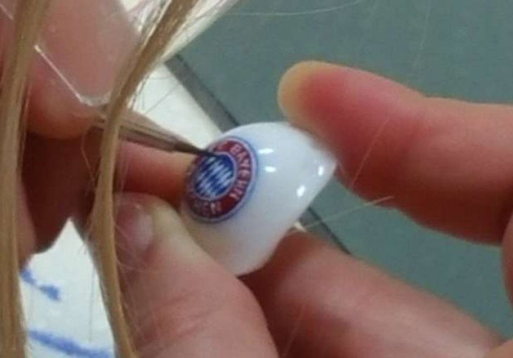 E ovo je pravi navijač: Nacrtao Bayernov grb na stakleno oko