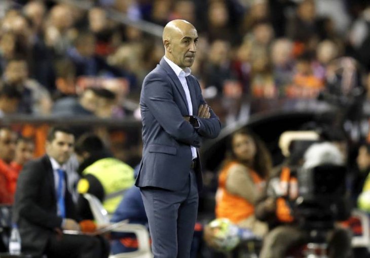 Pako Ayestaran ostaje na klupi Valencije