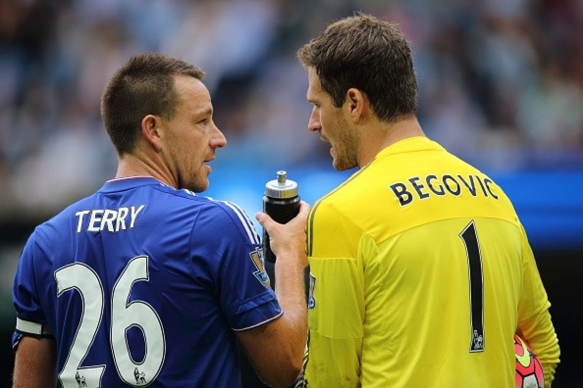 john-terry-asmir-begovic-chelsea-1439812781-800
