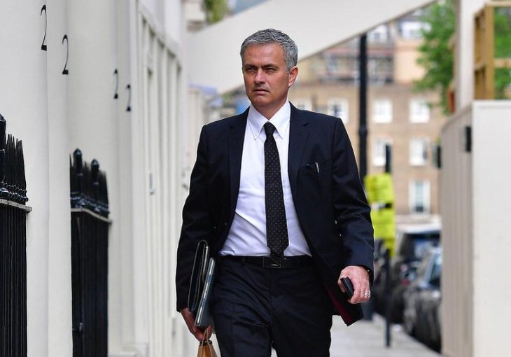 Mourinho dobio prvu zvaničnu odbijenicu: Saul Niguez ne želi u United