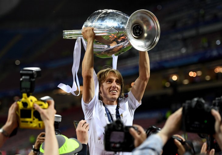 Real pokazao koliko mu znači: Modrić će zarađivati nevjerovatan iznos uprkos povredi