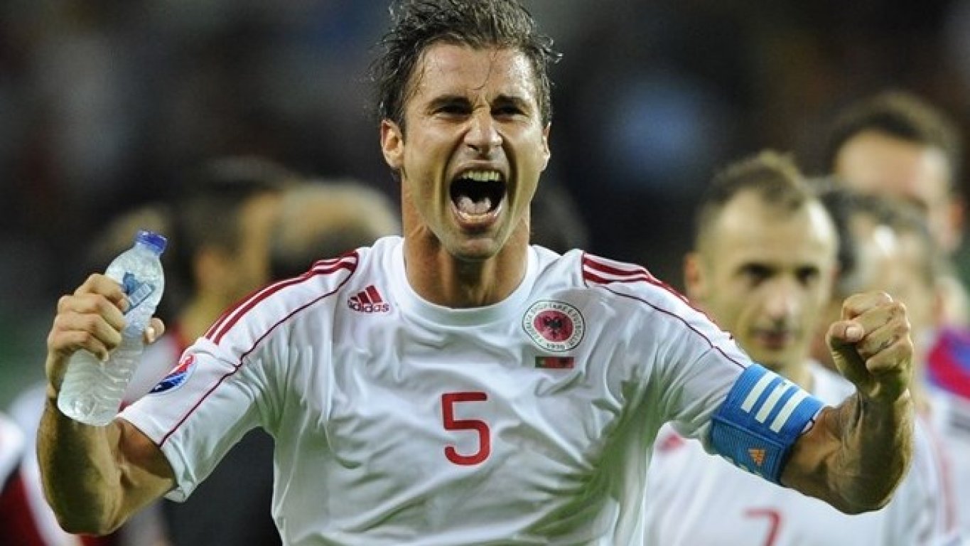 lorik-cana