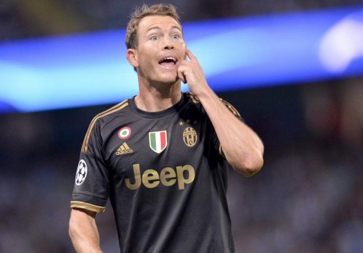 Conte gradi italijanski Chelsea: Prva želja - Stephan Lichtsteiner
