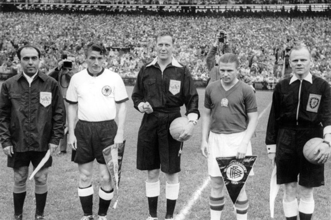 puskas-1954