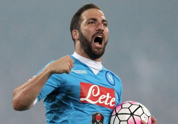 Higuain naljutio navijače Reala: Napadač dolazi u Madrid, kod Atletica!