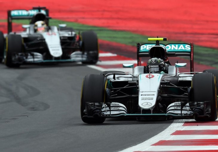 Lewis Hamilton slavio u utrci za Veliku Nagradu Kine
