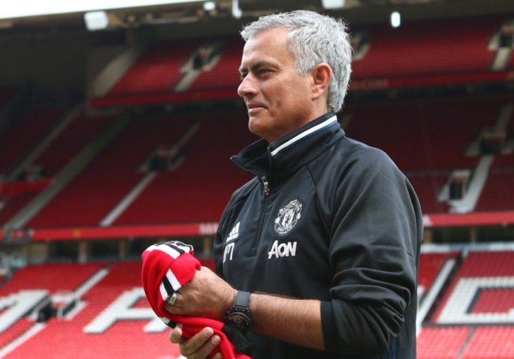 Mourinho želi španskog veznjaka u Unitedu