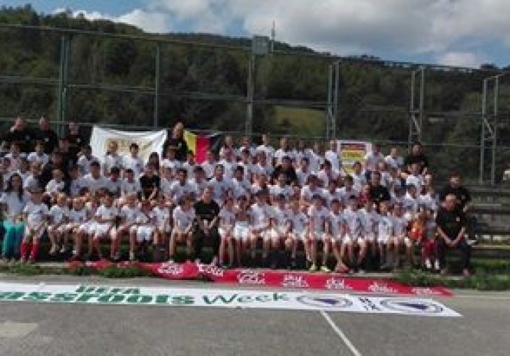 Na fudbalskim terenima u Prači: 'Završen Prvi Internacionalni kamp „Fudbal za sve“ 