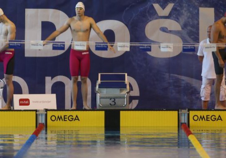 Fenomenalni Mešetović se pored velikana plasirao u finale