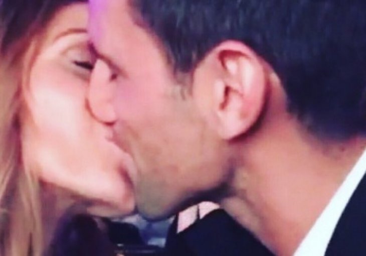 Vratili vjeru u ljubav: Poljubac Novaka i Jelene zapalio društvene mreže