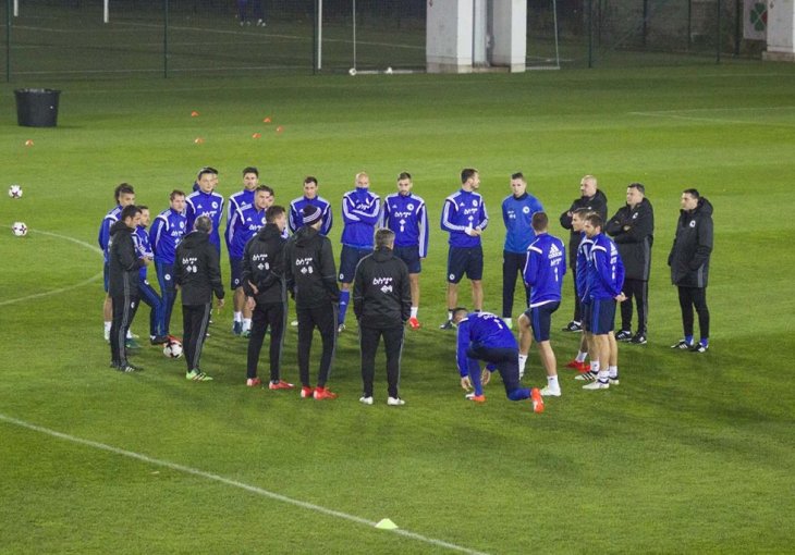 Reprezentativci obavili večernji trening u Zenici  
