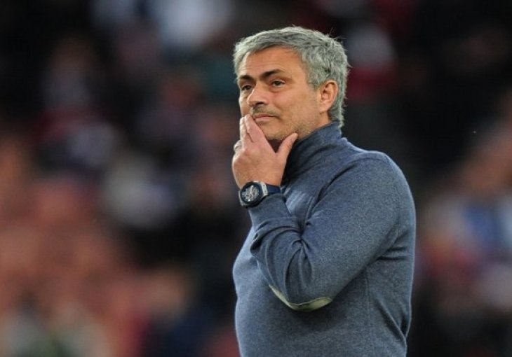 Mourinho: Ukoliko to želi, Rooney može napustiti United