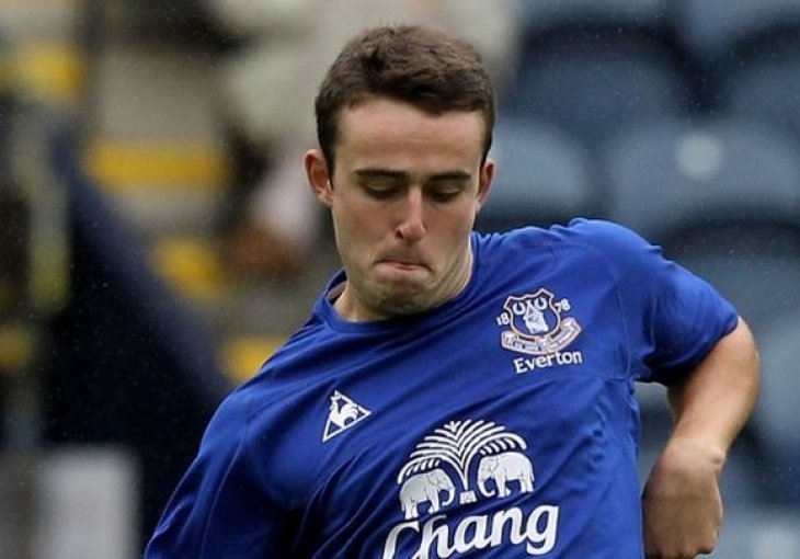 Ovisnik o drogama potpisao za Everton