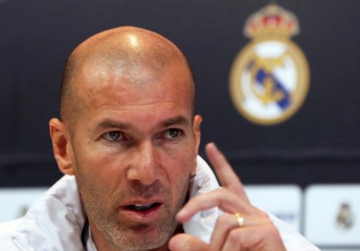 Zidane brani Danila i Benzemu: Teško je igrati za Real! 
