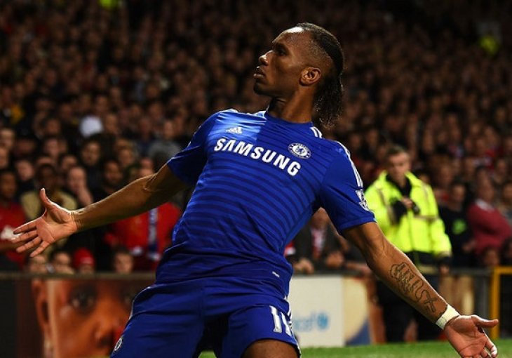 Drogba dobio žuti karton jer je bio u WC-u