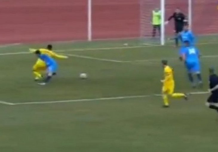 Cirkus u Hrvatskoj: Cijeli svijet se smije ovom penalu za Dinamo (VIDEO)