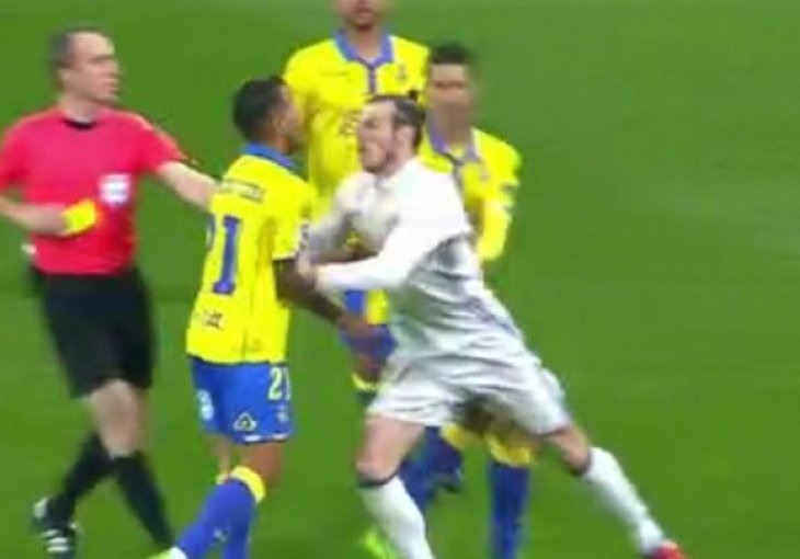 Bale napravio glupost i dobio crveni karton!
