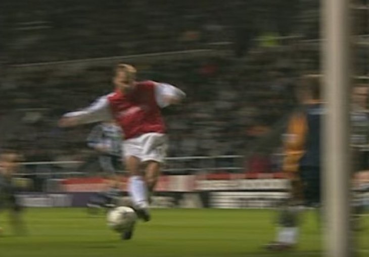 NEPREVAZIĐENA MAJSTORIJA: Svijet i dalje pamti čuveni gol Dennisa Bergkampa!