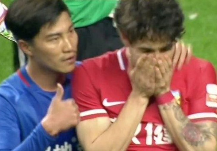 Kažnjen fudbaler koji se smijao Patu kada je promašio penal 