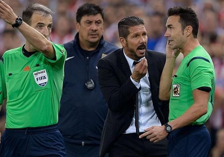 SIMEONE BJESNIO NA SUDIJE: Prijeti mu kazna četiri meča na tribinama