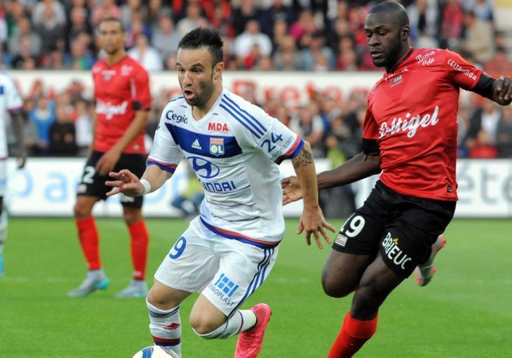 ANGERS POKLEKAO U 17. MINUTI: Valbuena obradovao navijače Lyona
