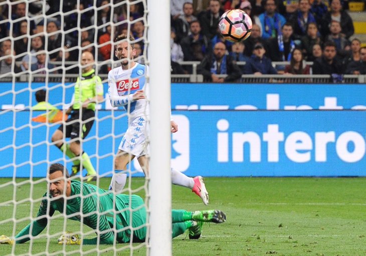 GOSTI SA JUGA ODNIJELI SAV PLIJEN: Napoli puše za vrat Romi