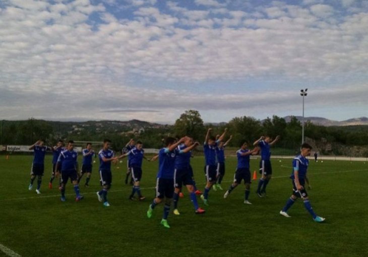 BH. KADETI SE PRIPREMAJU U HRVATSKOJ: Zmajićima prija opatijska klima