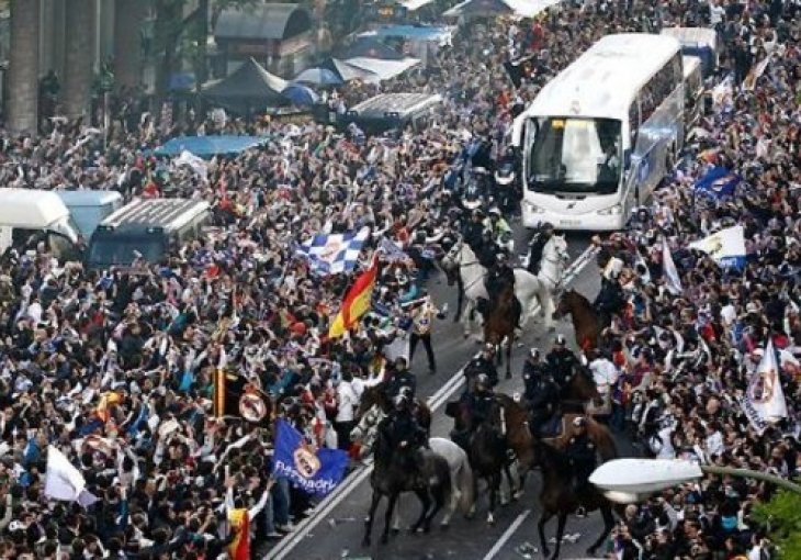 LUDNICA U MADRIDU: Pogledajte kako su navijači ispratili Kraljeve do Santiago Bernabeua!
