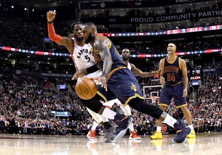 CAVSI PONOVO BOLJI OD TORONTA: James i društvo Kanađanima pripremaju brezovaču!