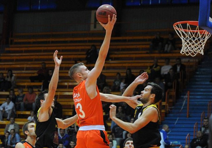 VUKOVI IZJEDNAČILI: Cedeviti nije pomoglo ni 14 poena Muse, Cibona je ipak bila jača
