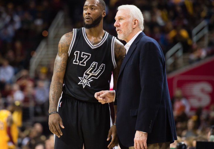 TRENERSKI MAG POP IMA NOVOG KECA IZ RUKAVA: Ovo je momak iz Houstona koji je platio da igra u NBA ligi, a sinoć pomeo Rocketse!