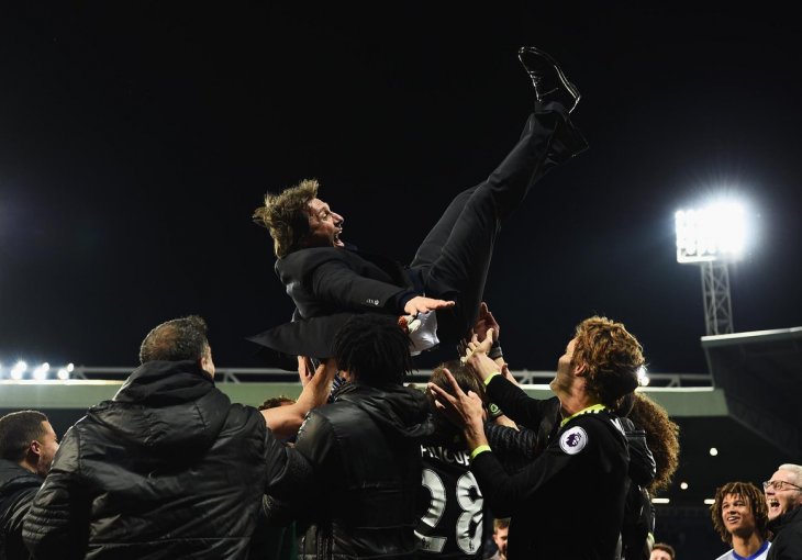CHELSEA JE PRVAK ENGLESKE: Pogledajte kako su Begović i društvo proslavili šestu titulu!