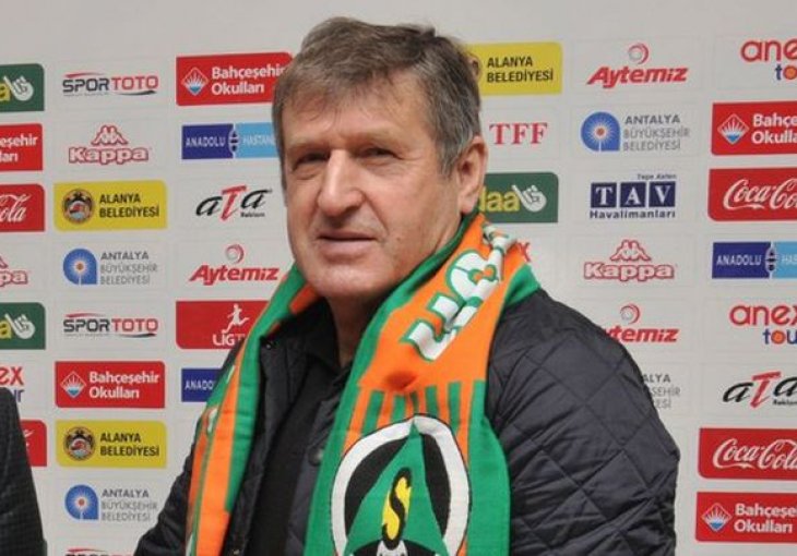 PAPE PREPORODIO ALANYU: Zeleno - narandžasti osigurali opstanak, bliže se gornjem domu tabele