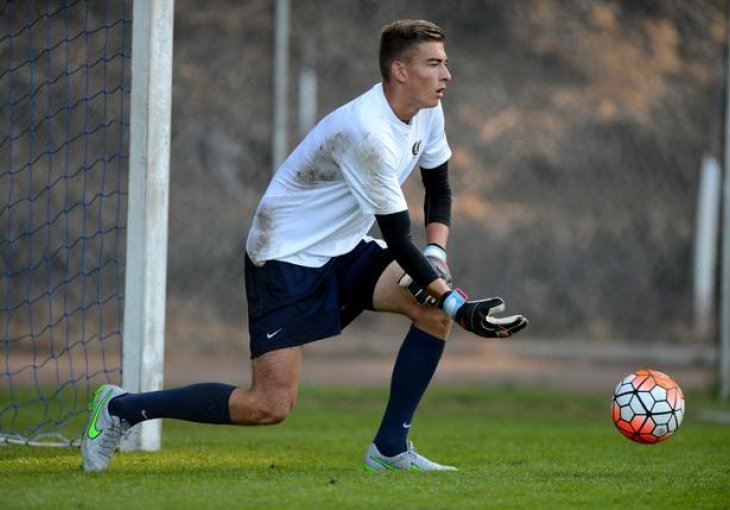 KLINSMANN JUNIOR SE OBRUKAO: Pokušao driblati protivnike, spetljao se i 